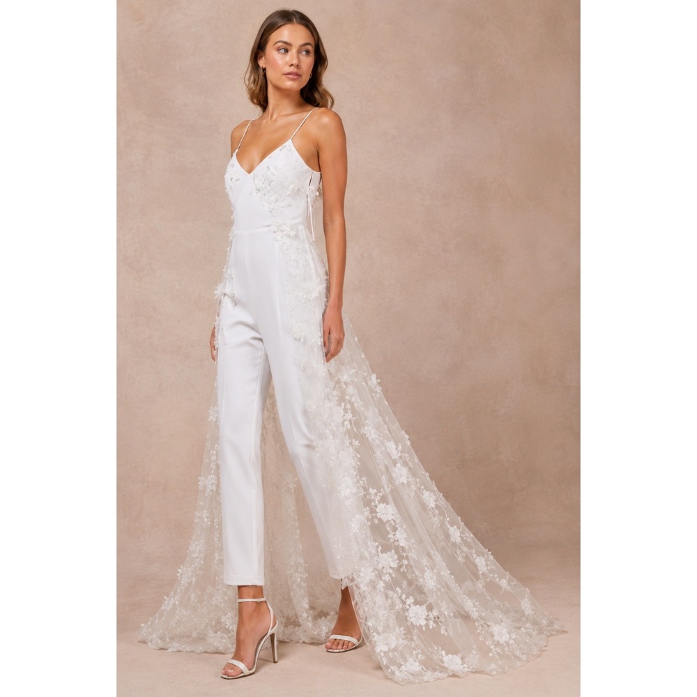 Lulus Women XS Jumpsuit White‎ Bridal Floral Embroidered Overlay Train Wedding
